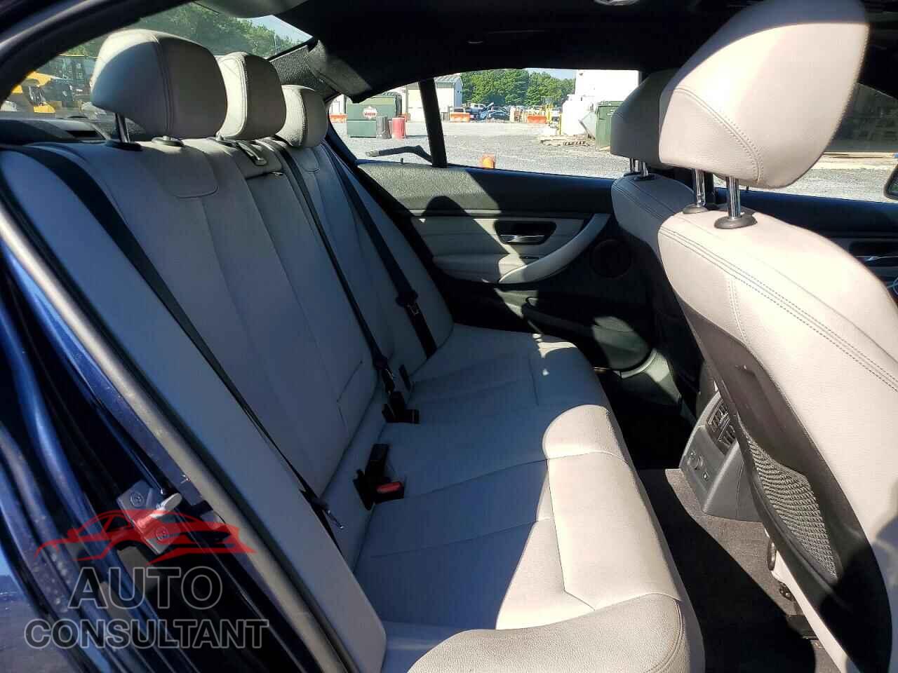 BMW 3 SERIES 2013 - WBA3B9C50DF801059