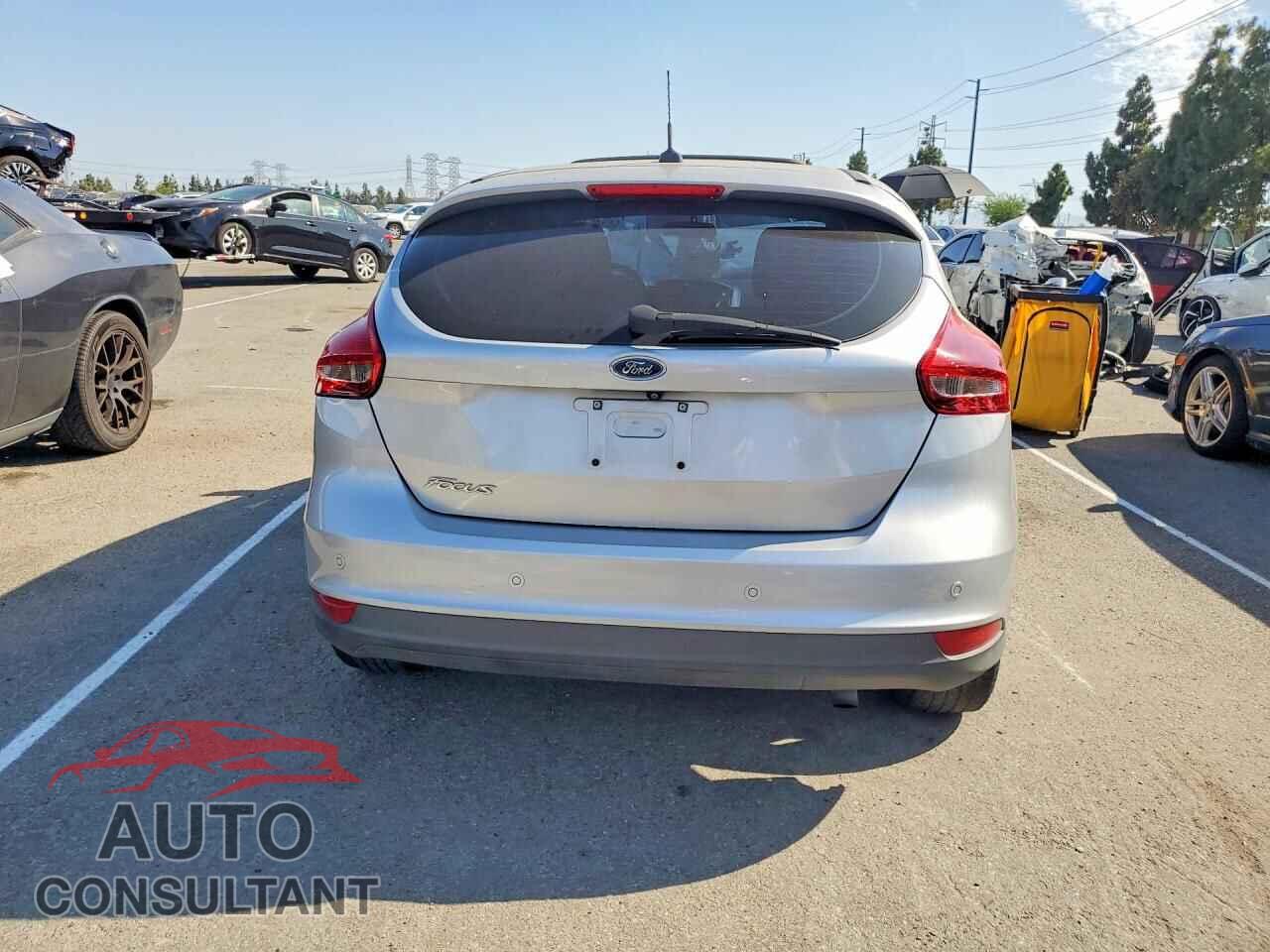 FORD FOCUS 2017 - 1FADP3M21HL290419