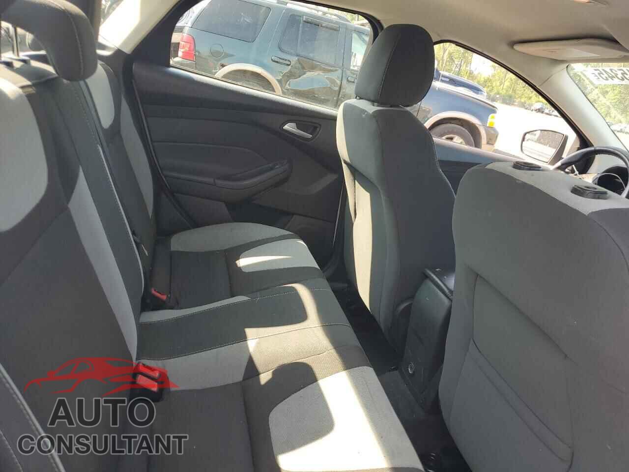 FORD FOCUS 2012 - 1FAHP3F23CL462652