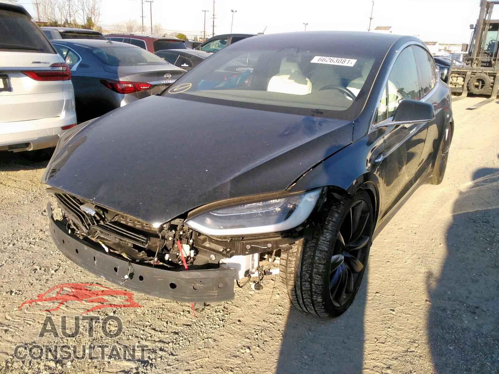 TESLA MODEL X 2017 - 5YJXCBE22HF051282