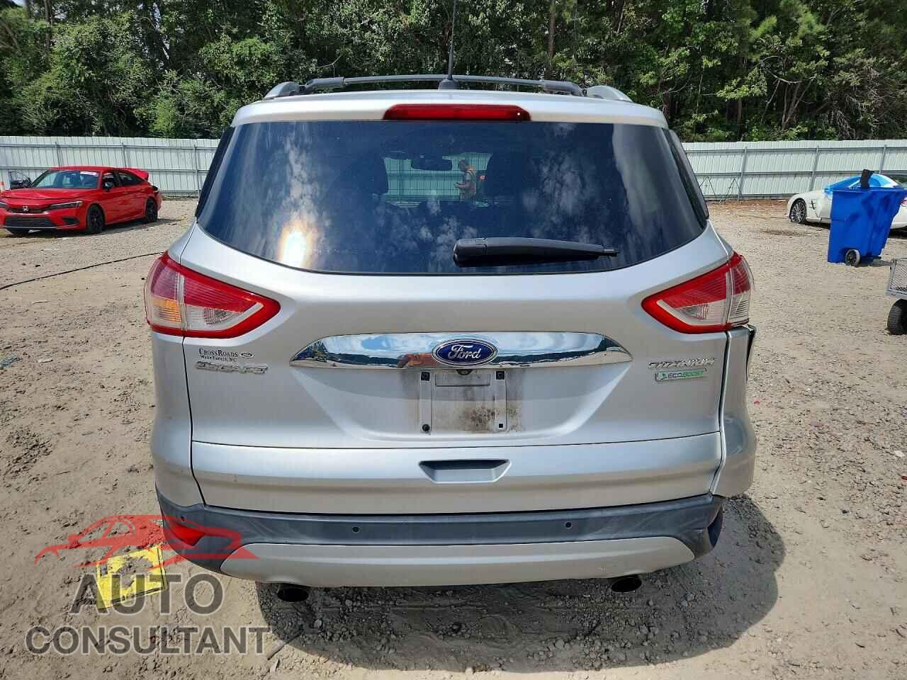 FORD ESCAPE 2014 - 1FMCU0J90EUE20142