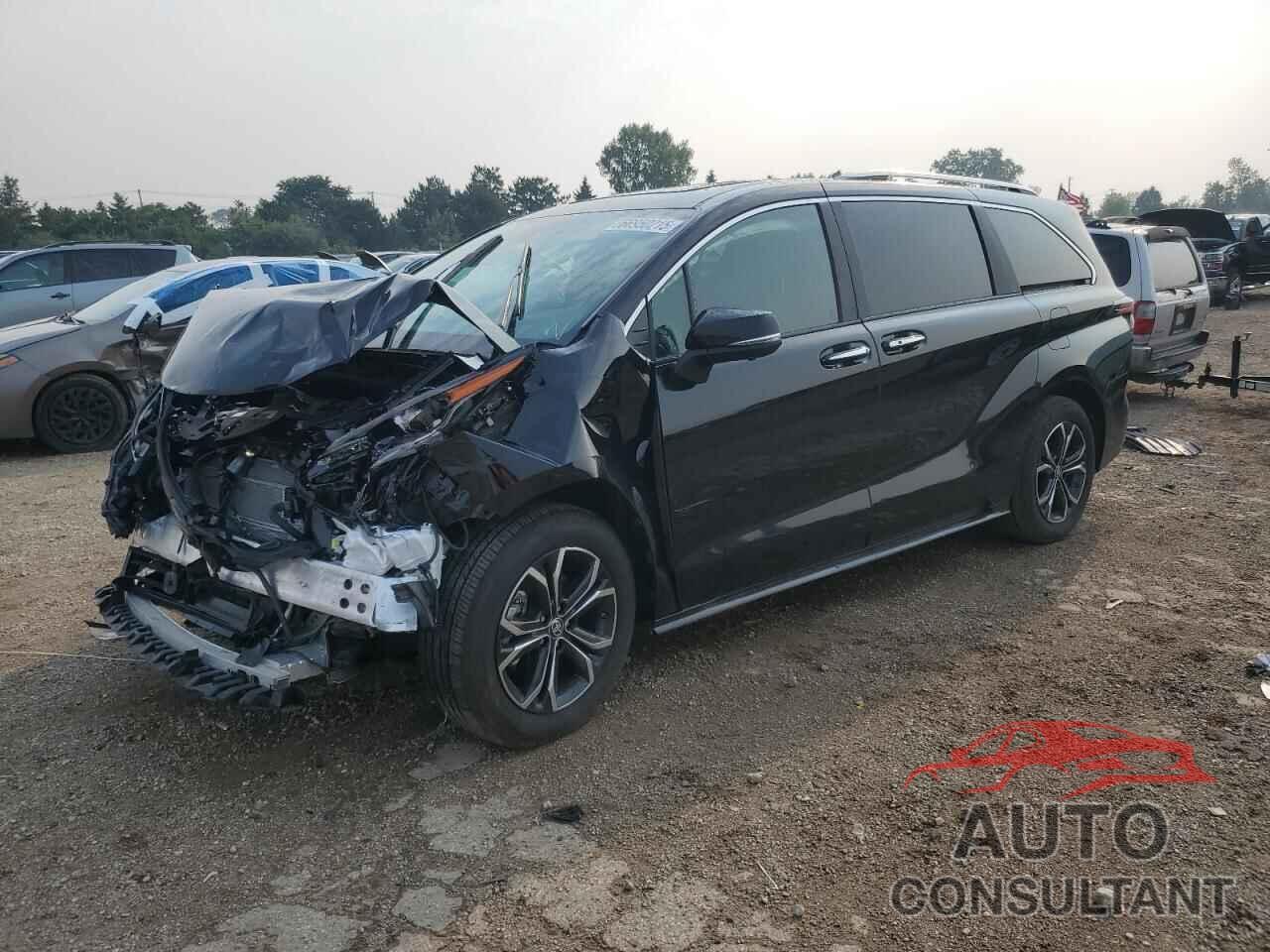 TOYOTA SIENNA 2025 - 5TDESKFC9SS157314