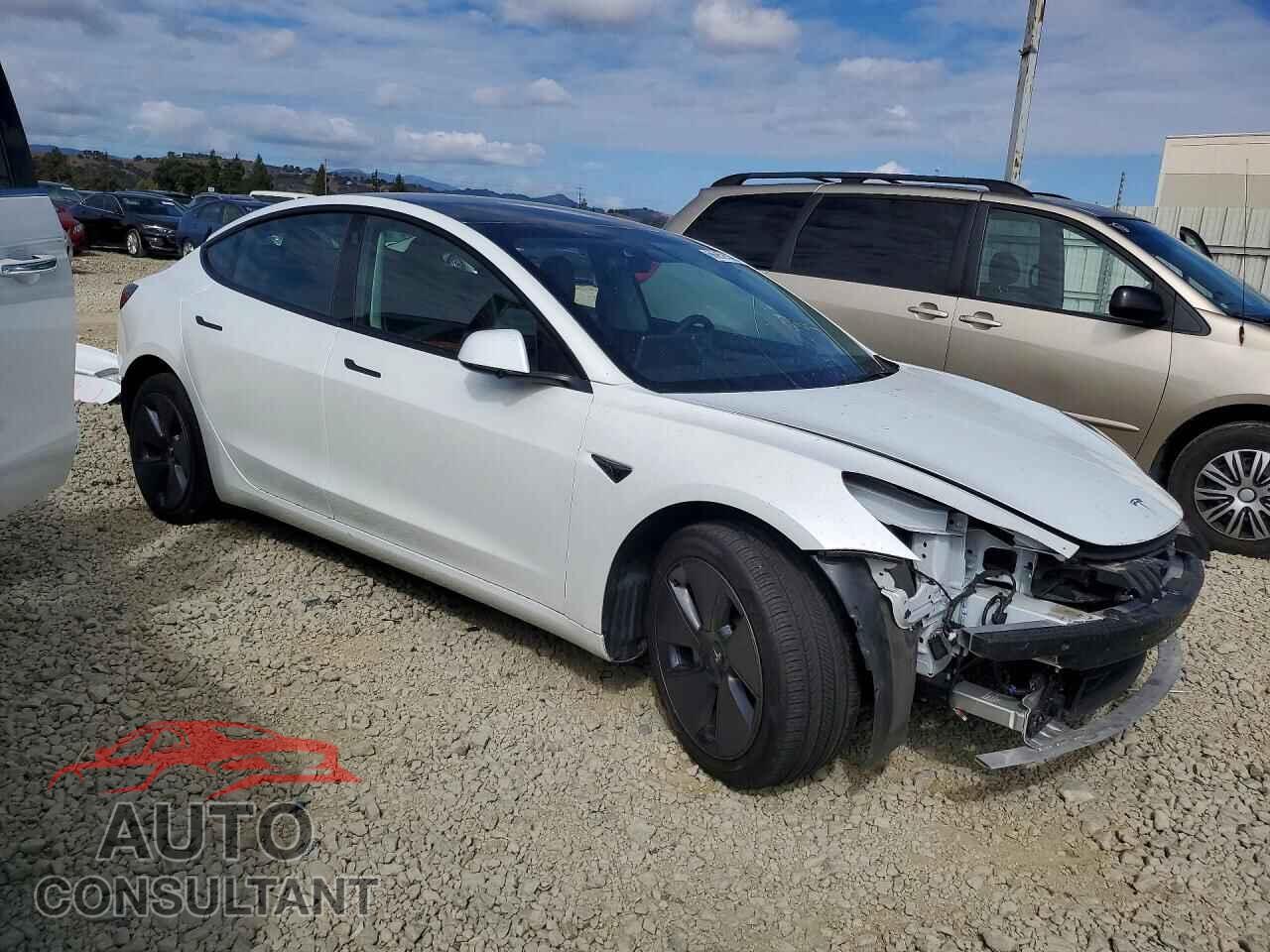 TESLA MODEL 3 2023 - 5YJ3E1EAXPF562523