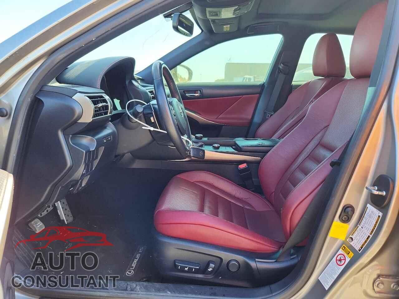 LEXUS IS 2015 - JTHBF1D29F5045828