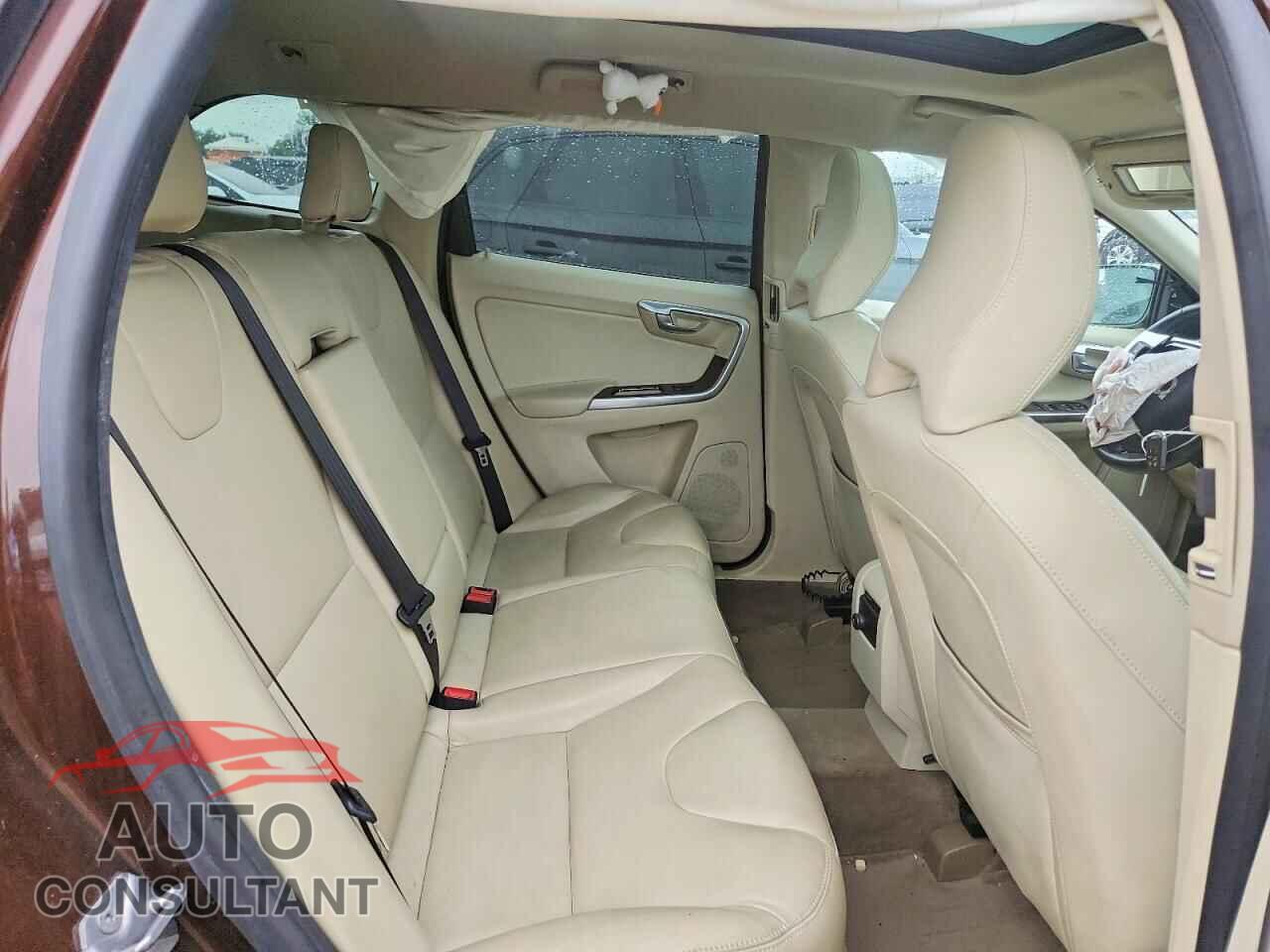 VOLVO XC60 2015 - YV4902RD2F2610629