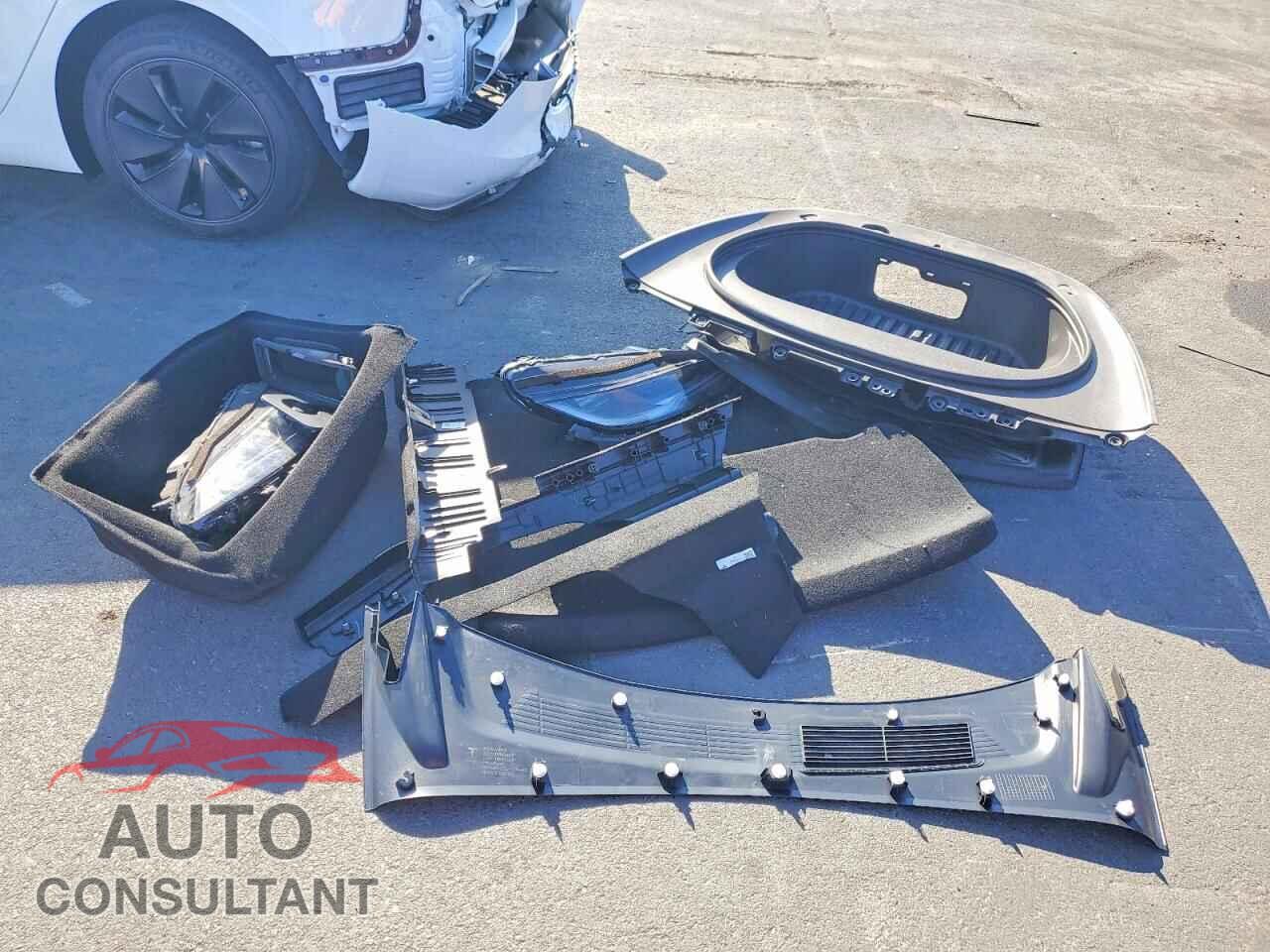 TESLA MODEL 3 2026 - 5YJ3E1EAXTF206437