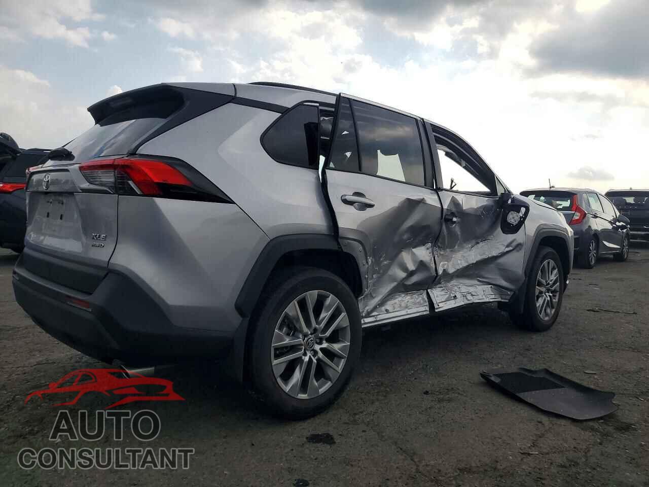 TOYOTA RAV4 2023 - 2T3A1RFV6PC335828