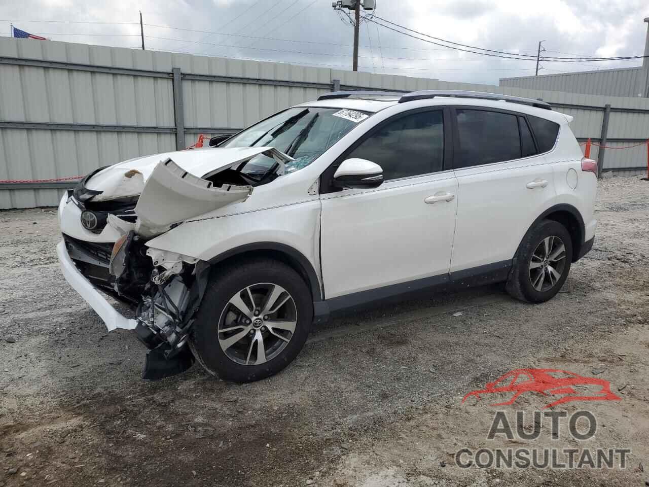 TOYOTA RAV4 2017 - JTMWFREV4HJ115904