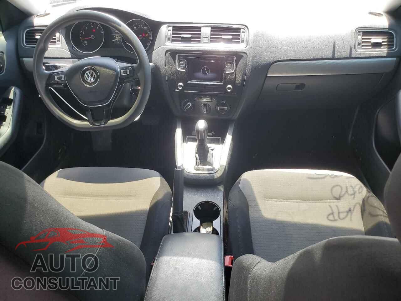 VOLKSWAGEN JETTA 2017 - 3VW2B7AJ4HM336341