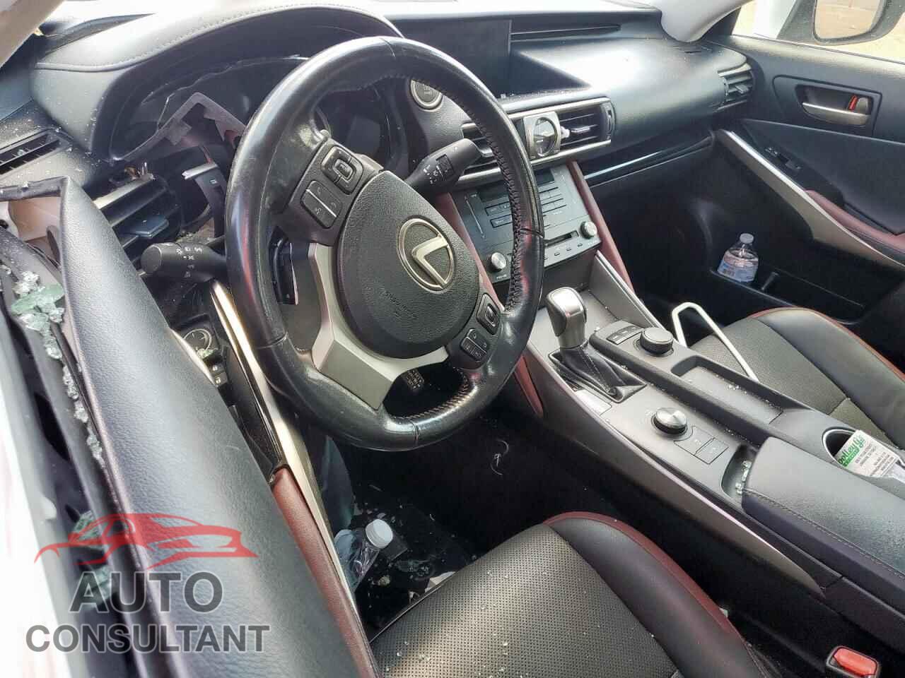 LEXUS IS 2017 - JTHBA1D27H5042427