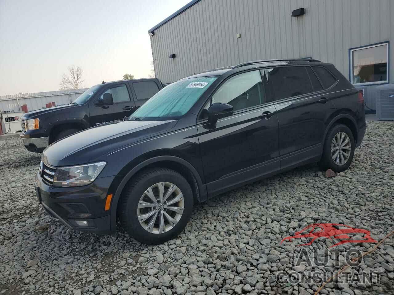 VOLKSWAGEN TIGUAN 2018 - 3VV0B7AX1JM021938