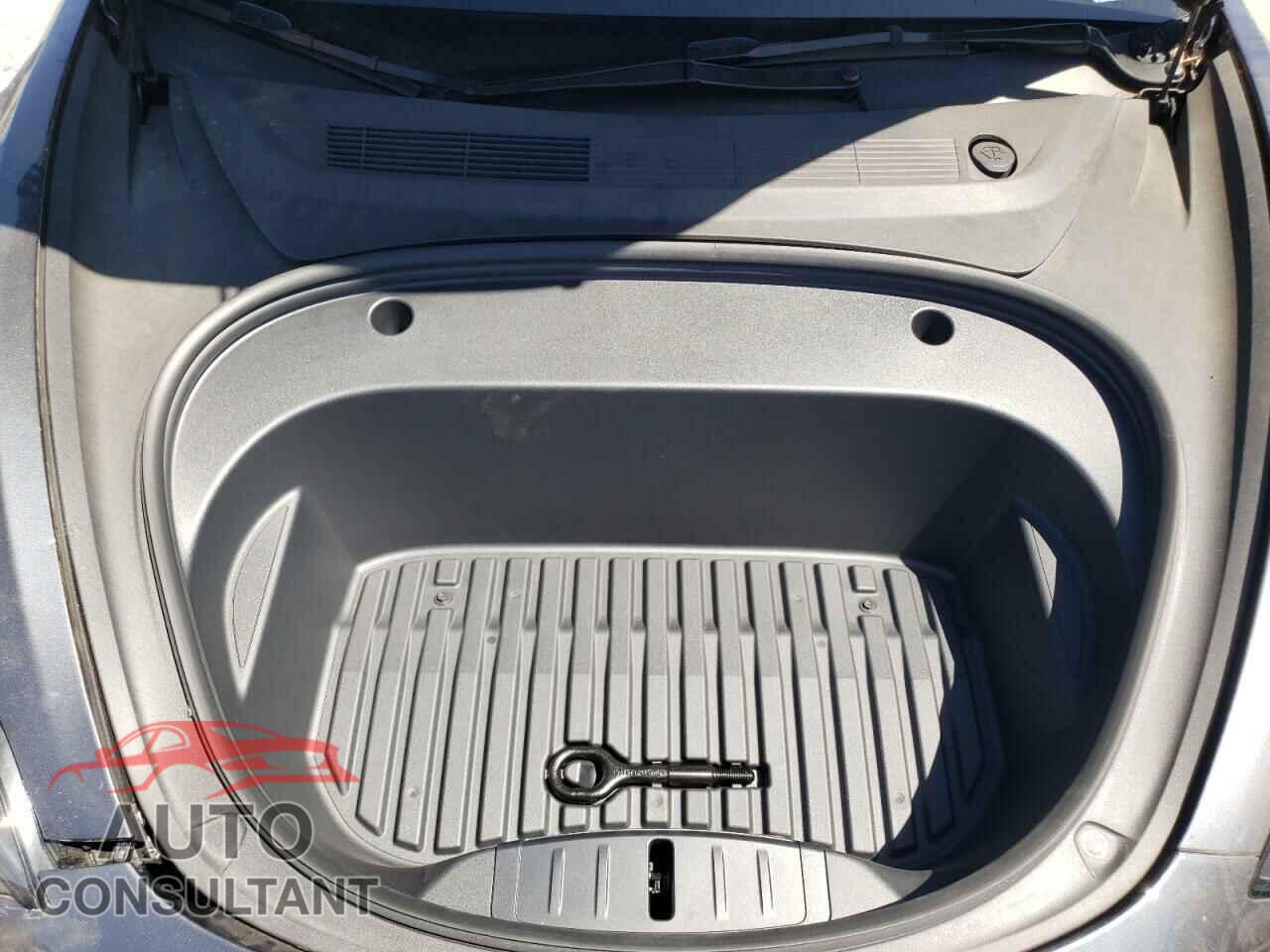 TESLA MODEL 3 2023 - 5YJ3E1EA8PF647537