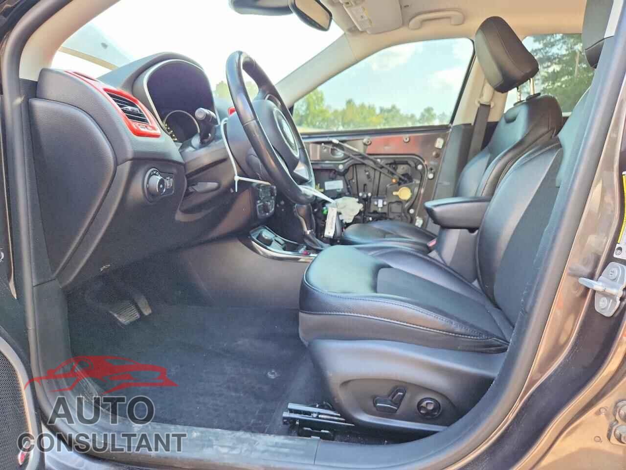 JEEP COMPASS 2018 - 3C4NJDBB6JT304155