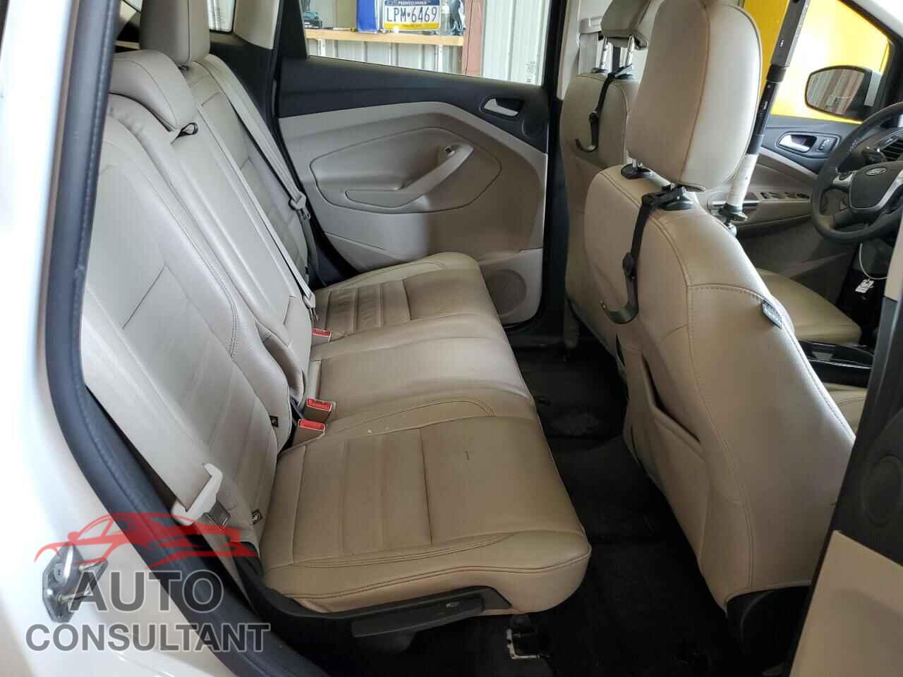 FORD CMAX 2018 - 1FADP5DU2JL100906