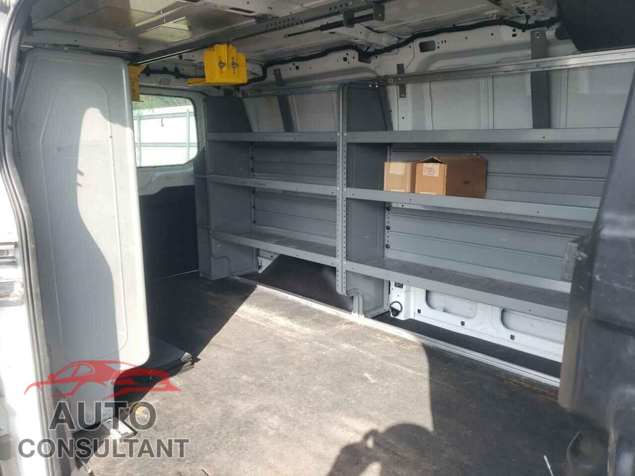 FORD TRANSIT CO 2017 - 1FTYE1YM5HKA36851