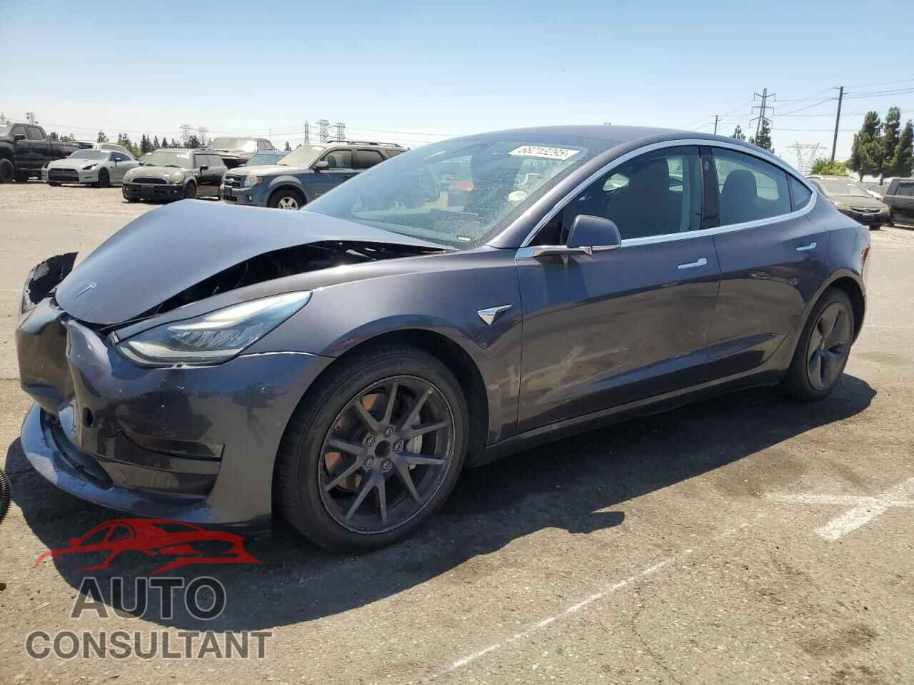 TESLA MODEL 3 2018 - 5YJ3E1EA5JF102077