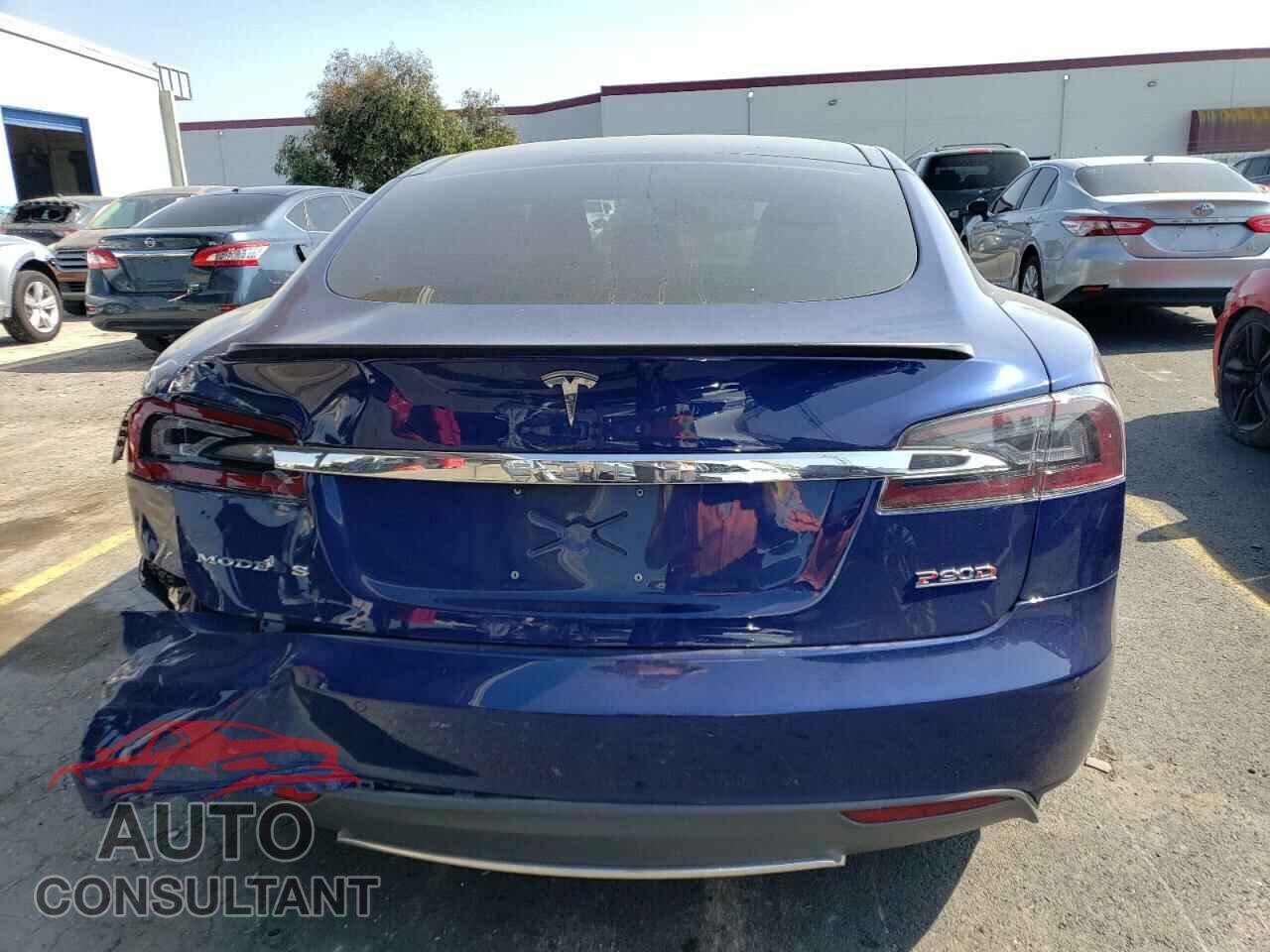TESLA MODEL S 2015 - 5YJSA1E45FF119616