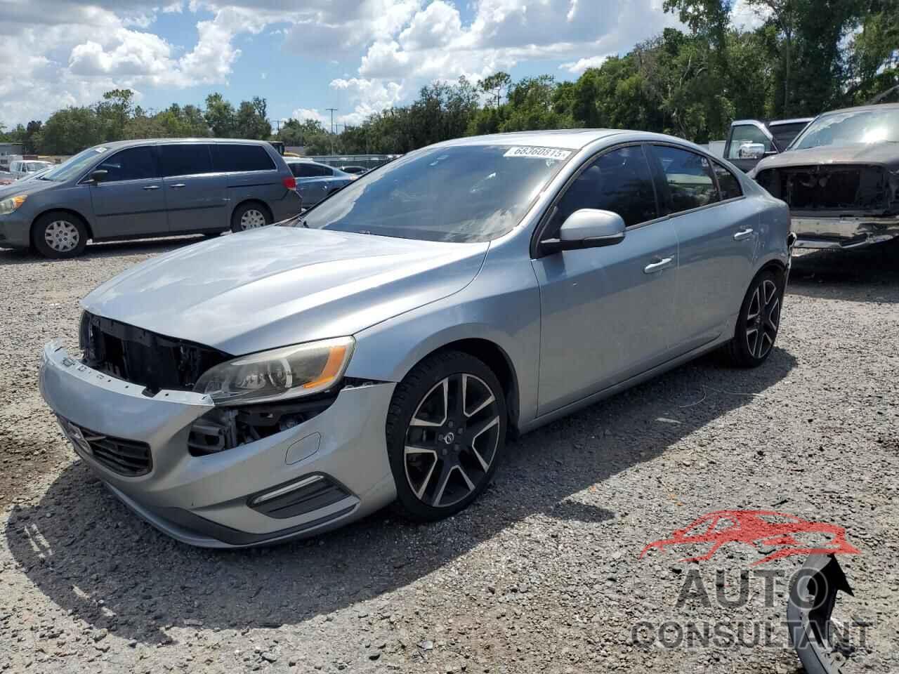 VOLVO S60 2018 - YV126MFL3J2450676