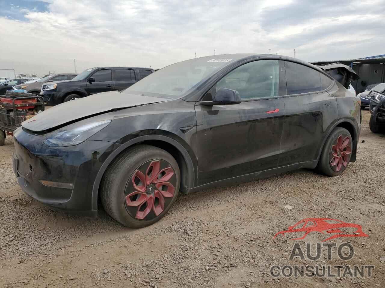 TESLA MODEL Y 2024 - 7SAYGDEE4RF071567