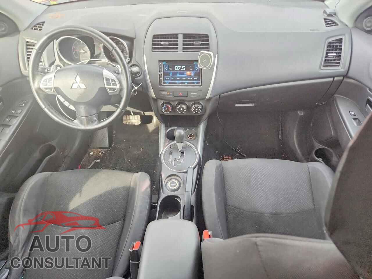MITSUBISHI OUTLANDER 2013 - 4A4AR3AU2DE006400