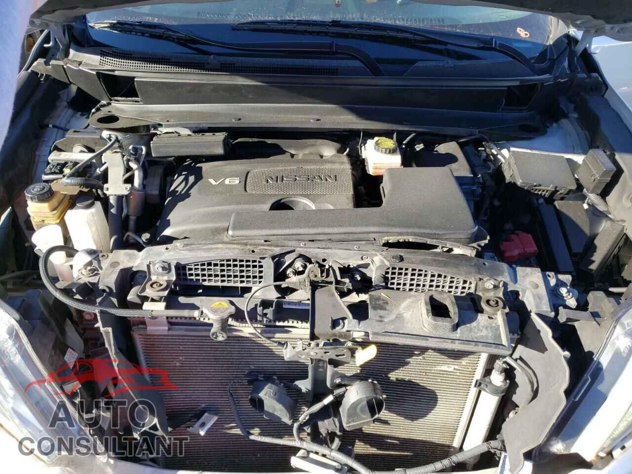 NISSAN PATHFINDER 2017 - 5N1DR2MN8HC653819
