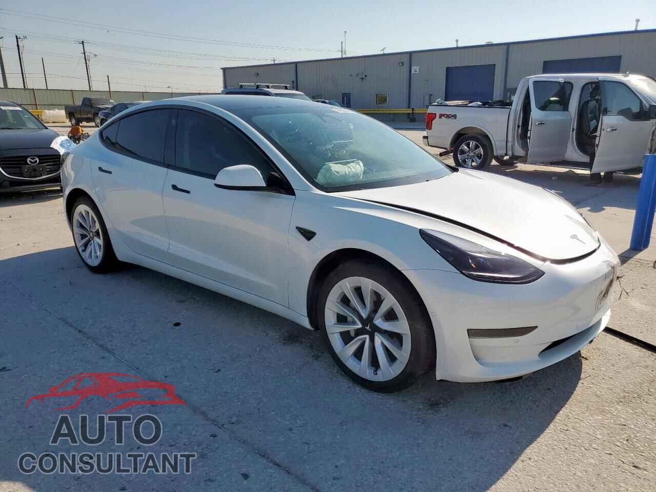 TESLA MODEL 3 2021 - 5YJ3E1EA1MF064528