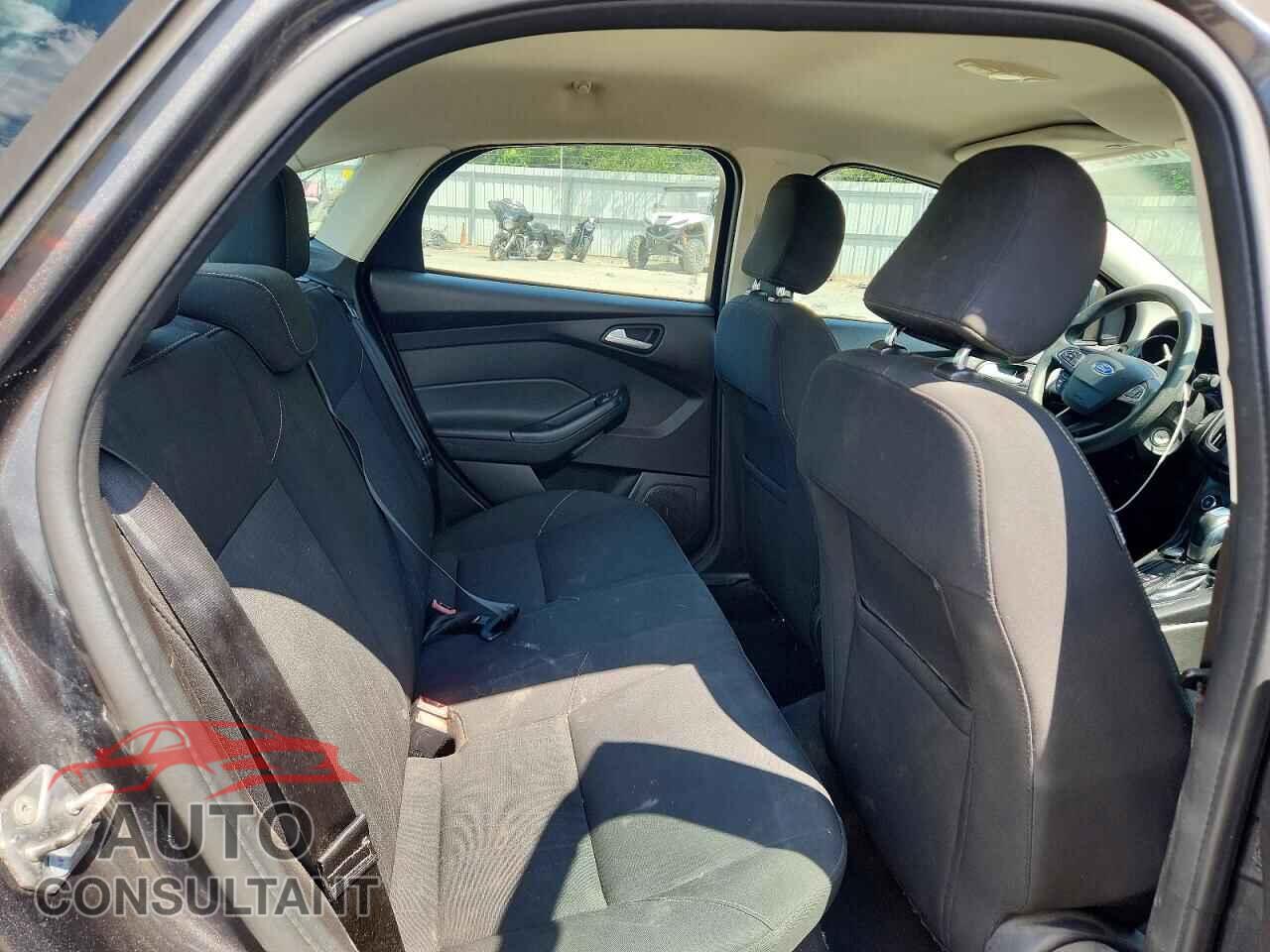 FORD FOCUS 2016 - 1FADP3F22GL374549