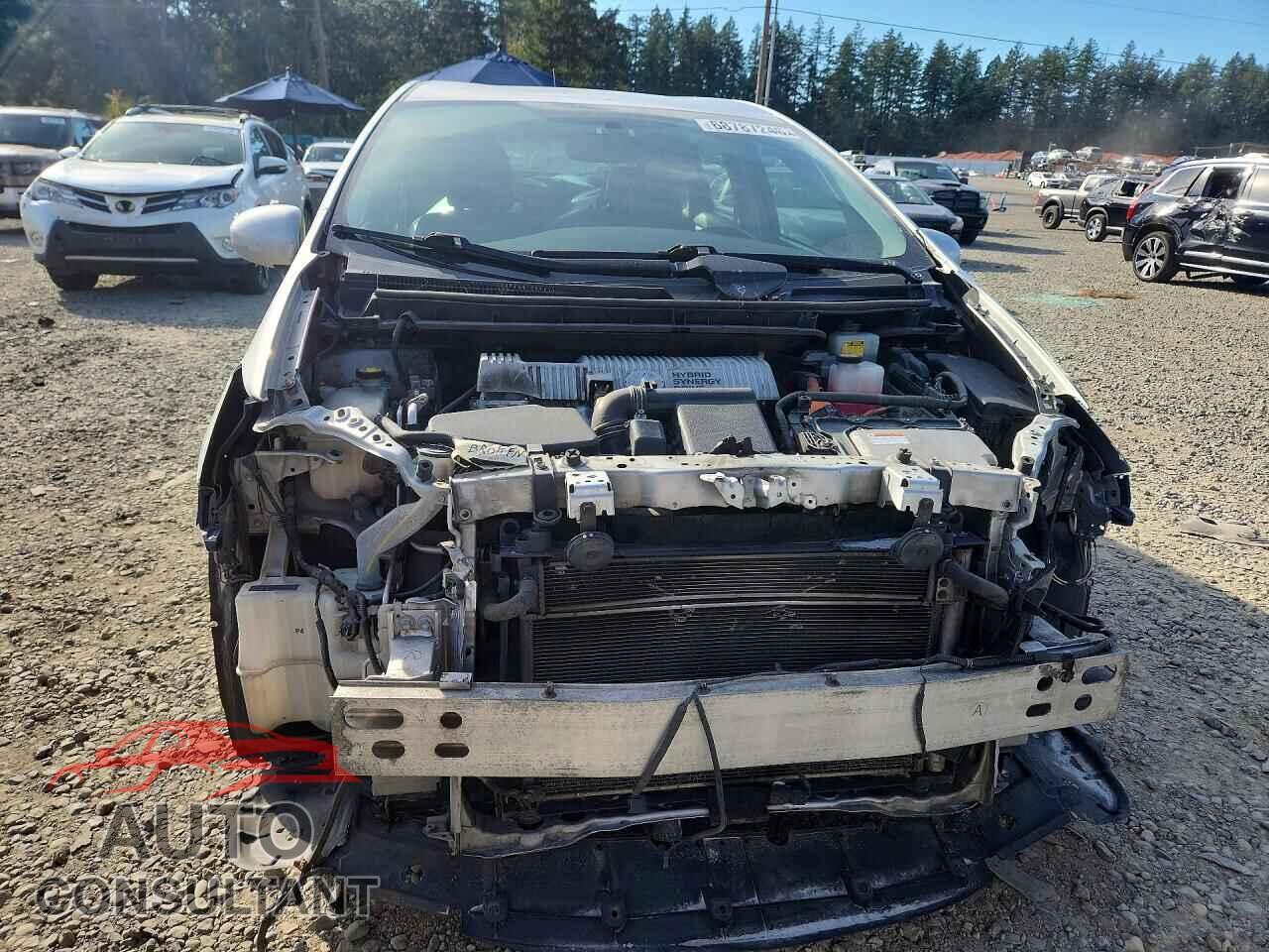 TOYOTA PRIUS 2011 - JTDKN3DU8B0303054