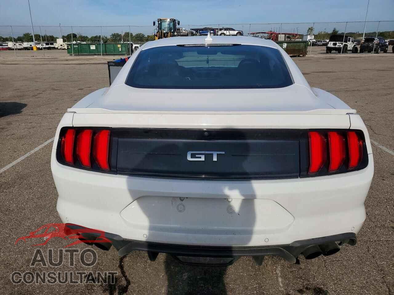 FORD MUSTANG 2021 - 1FA6P8CF9M5124917