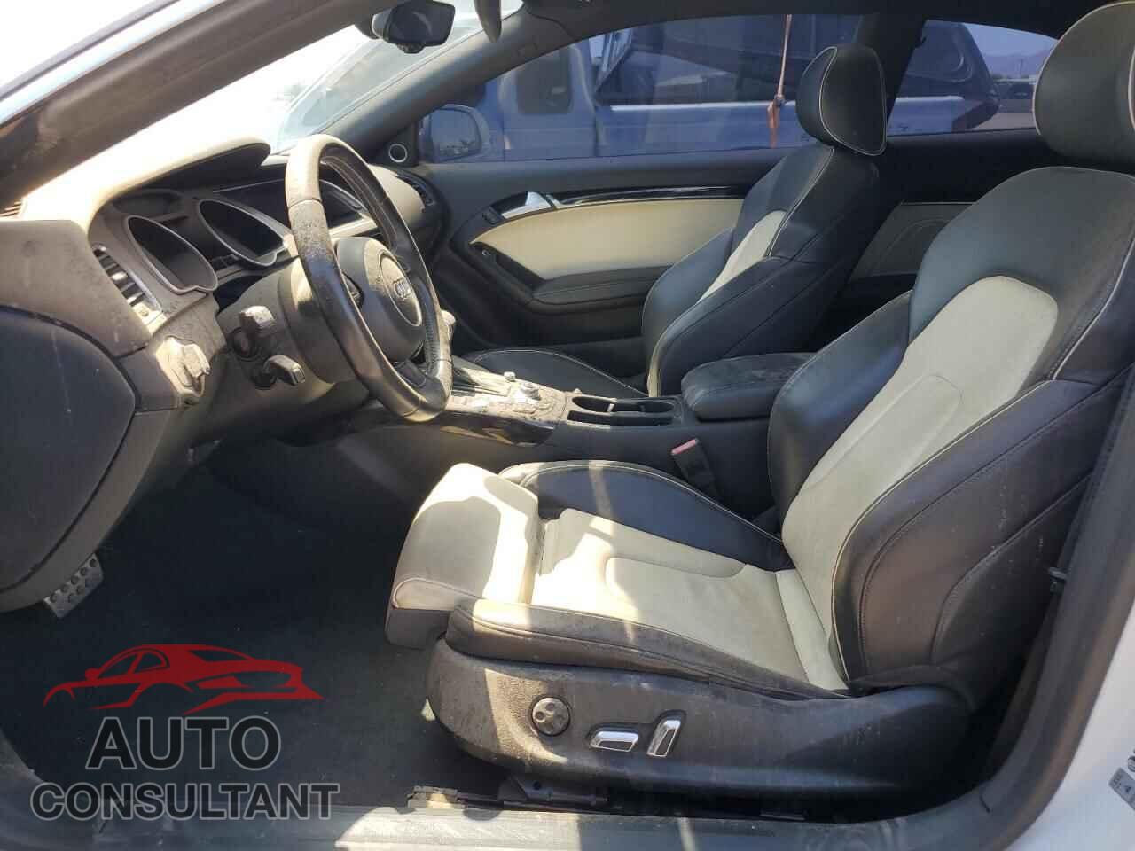 AUDI A5 2014 - WAUWFAFR8EA020967