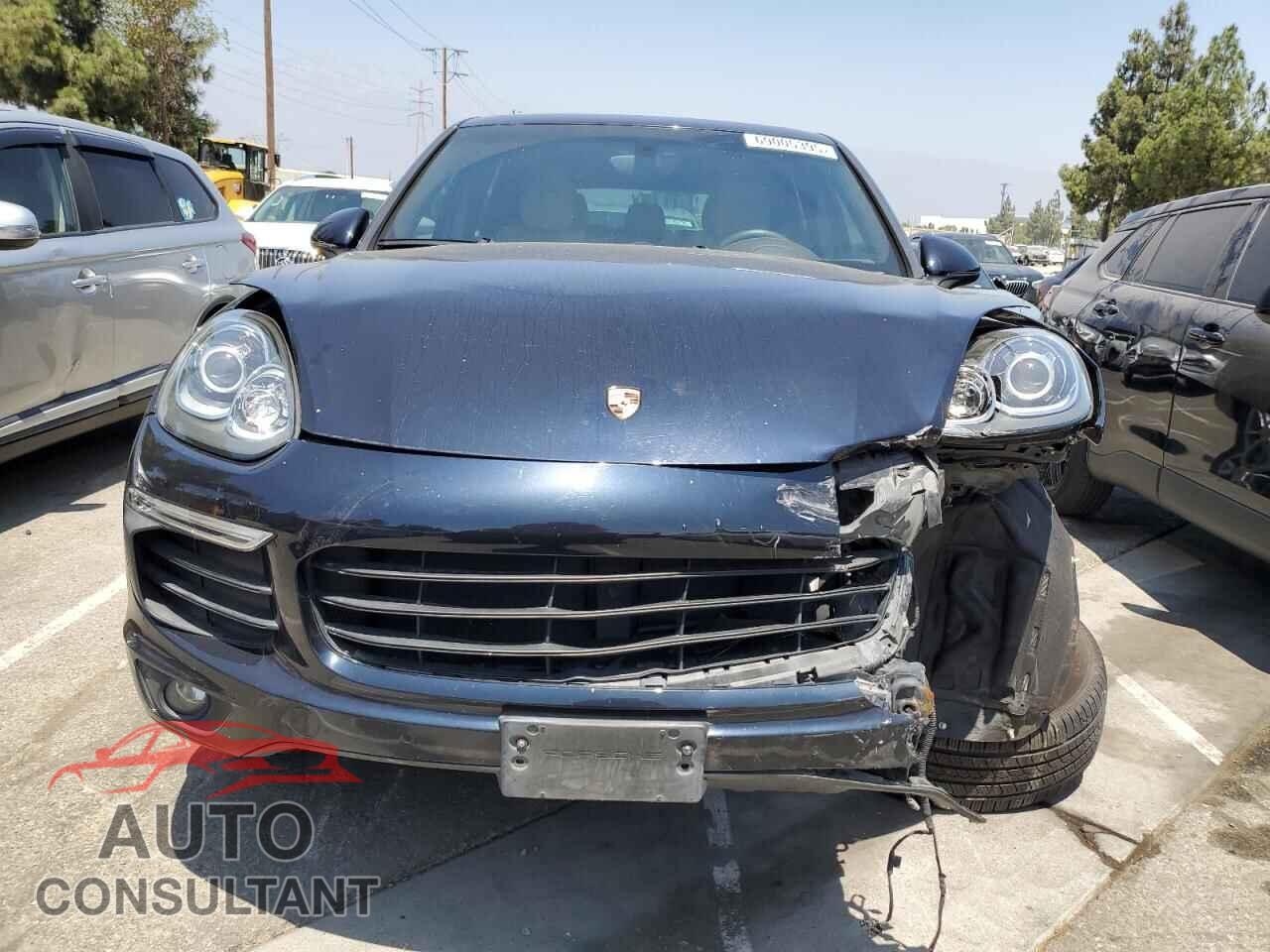 PORSCHE CAYENNE 2016 - WP1AA2A28GKA12410