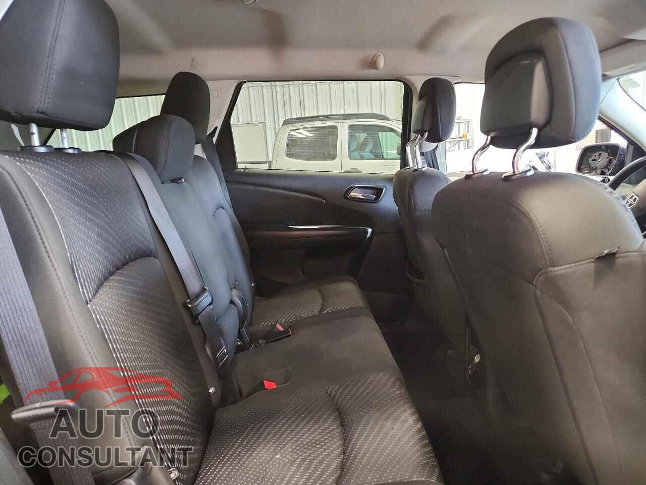 DODGE JOURNEY 2012 - 3C4PDCBG1CT204568