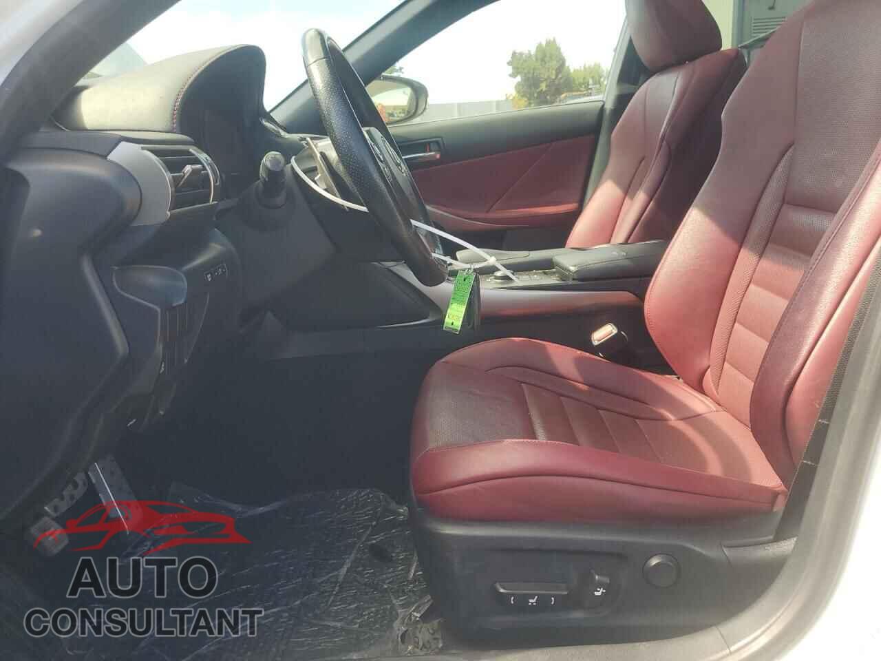 LEXUS IS 2015 - JTHBF1D29F5049586