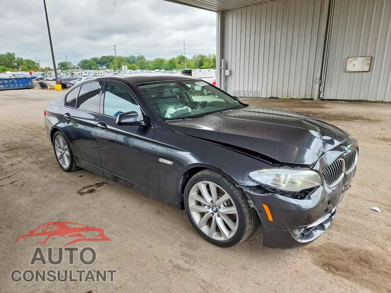 BMW 5 SERIES 2011 - WBAFR7C51BC608043