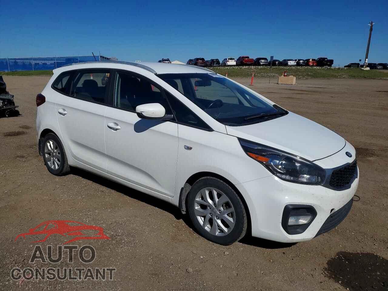 KIA RONDO 2017 - KNAHT8A3XH7180329