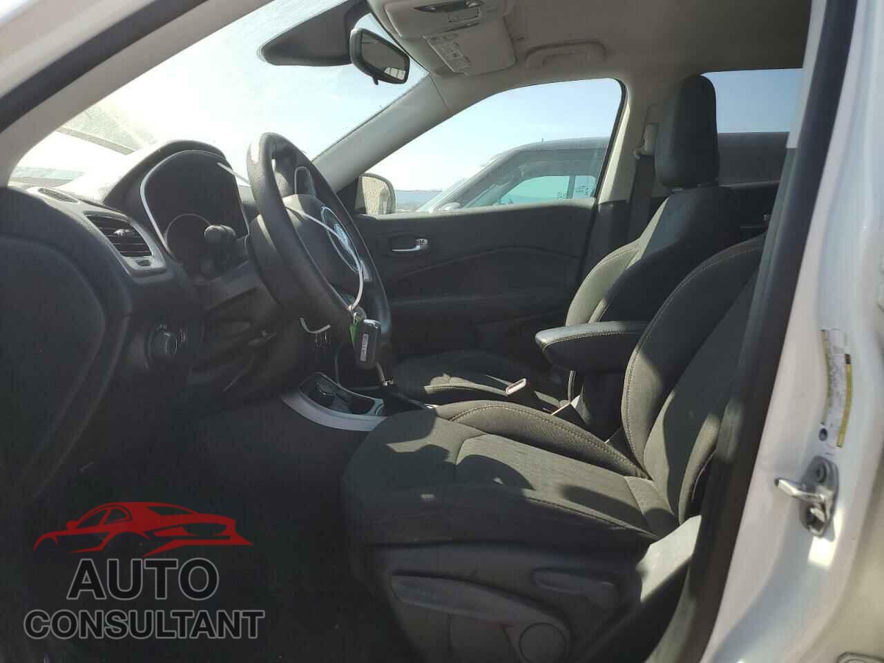 JEEP COMPASS 2018 - 3C4NJDAB2JT454247