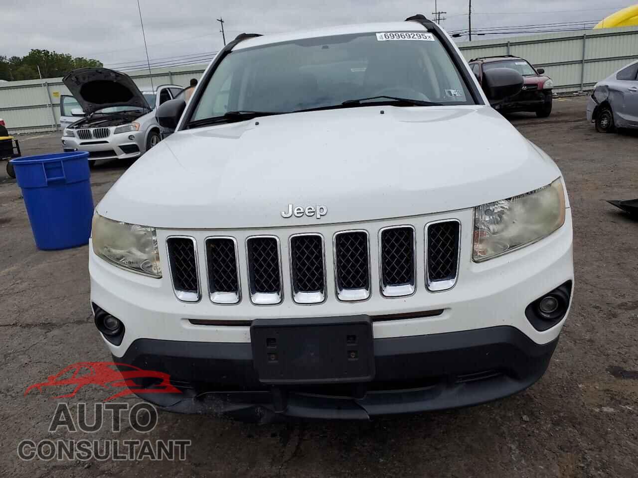 JEEP COMPASS 2011 - 1J4NF1FB2BD215582
