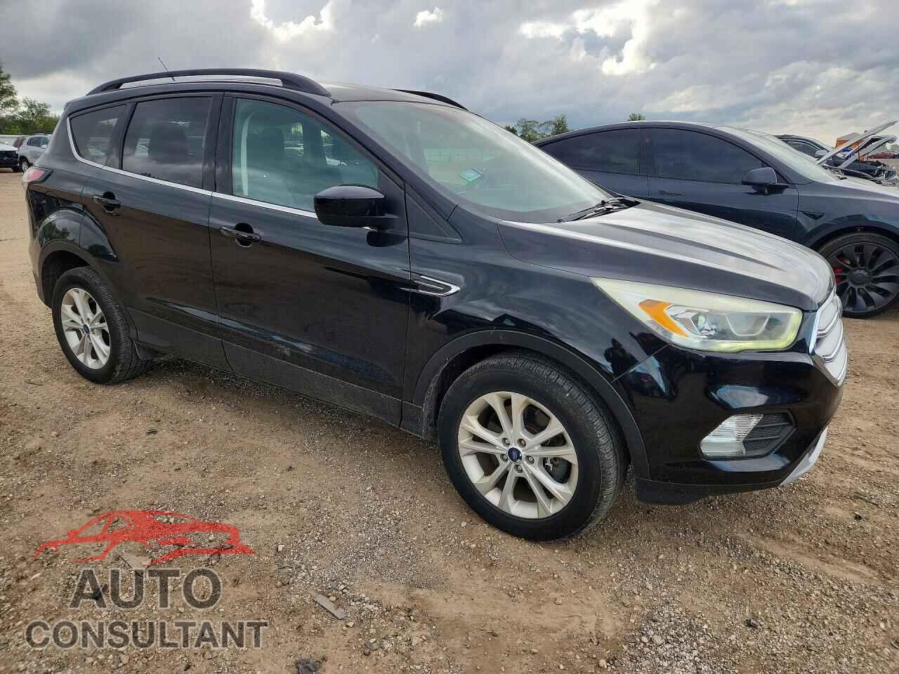 FORD ESCAPE 2017 - 1FMCU9GD5HUC59632