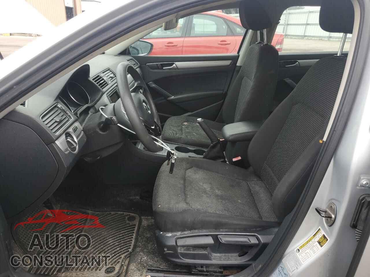 VOLKSWAGEN PASSAT 2016 - 1VWAT7A35GC044790