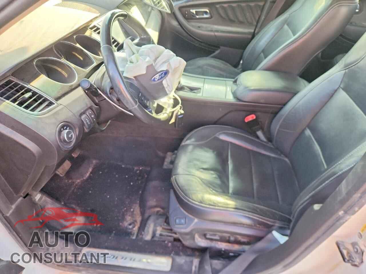 FORD TAURUS 2011 - 1FAHP2FW7BG133845