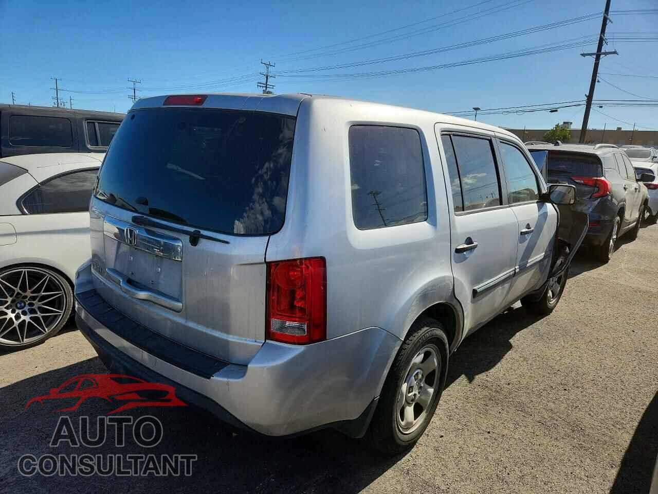 HONDA PILOT 2013 - 5FNYF3H26DB035237