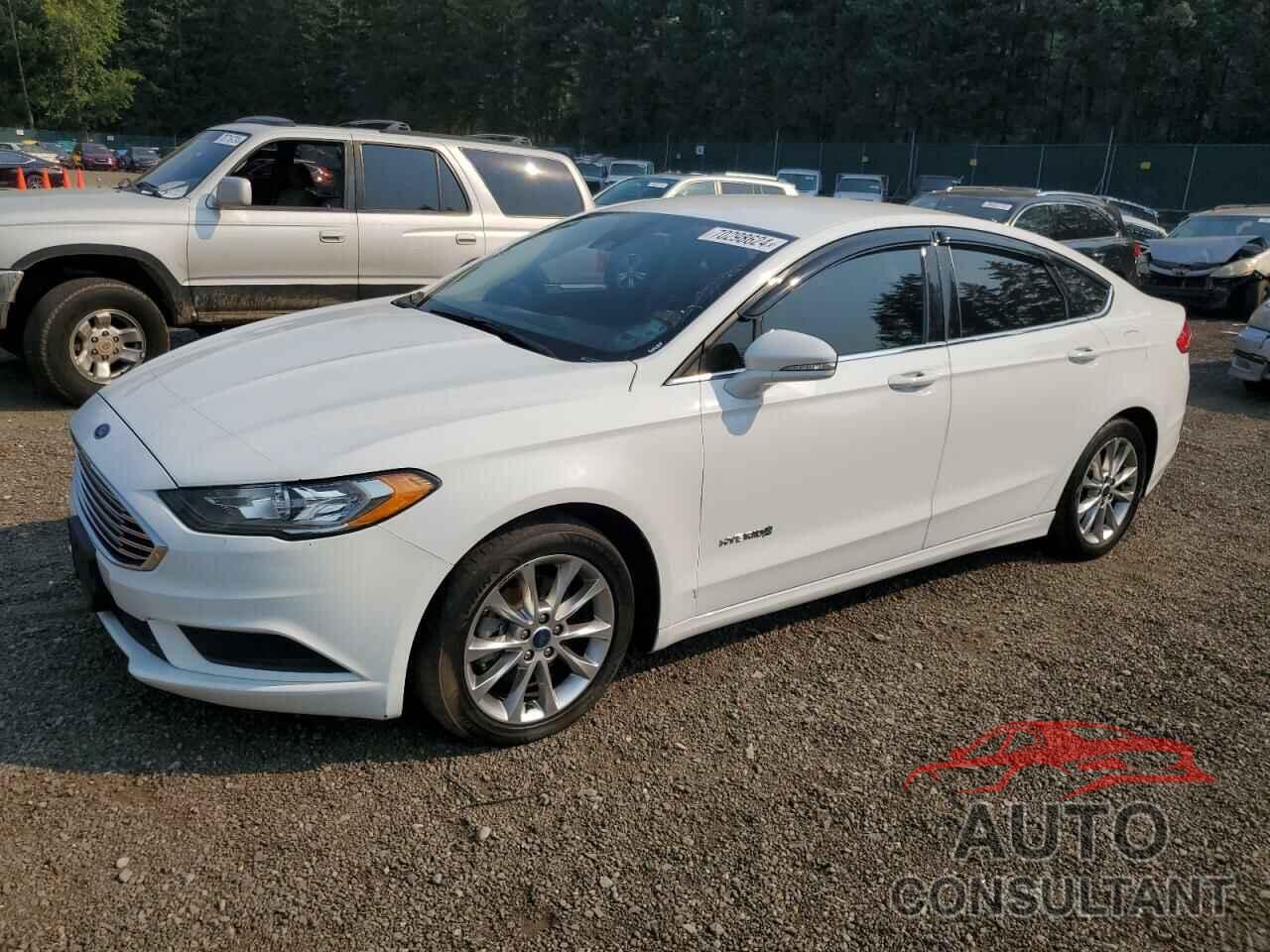 FORD FUSION 2017 - 3FA6P0LU7HR302018