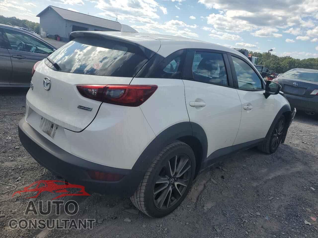 MAZDA CX-3 2017 - JM1DKFC72H0149657
