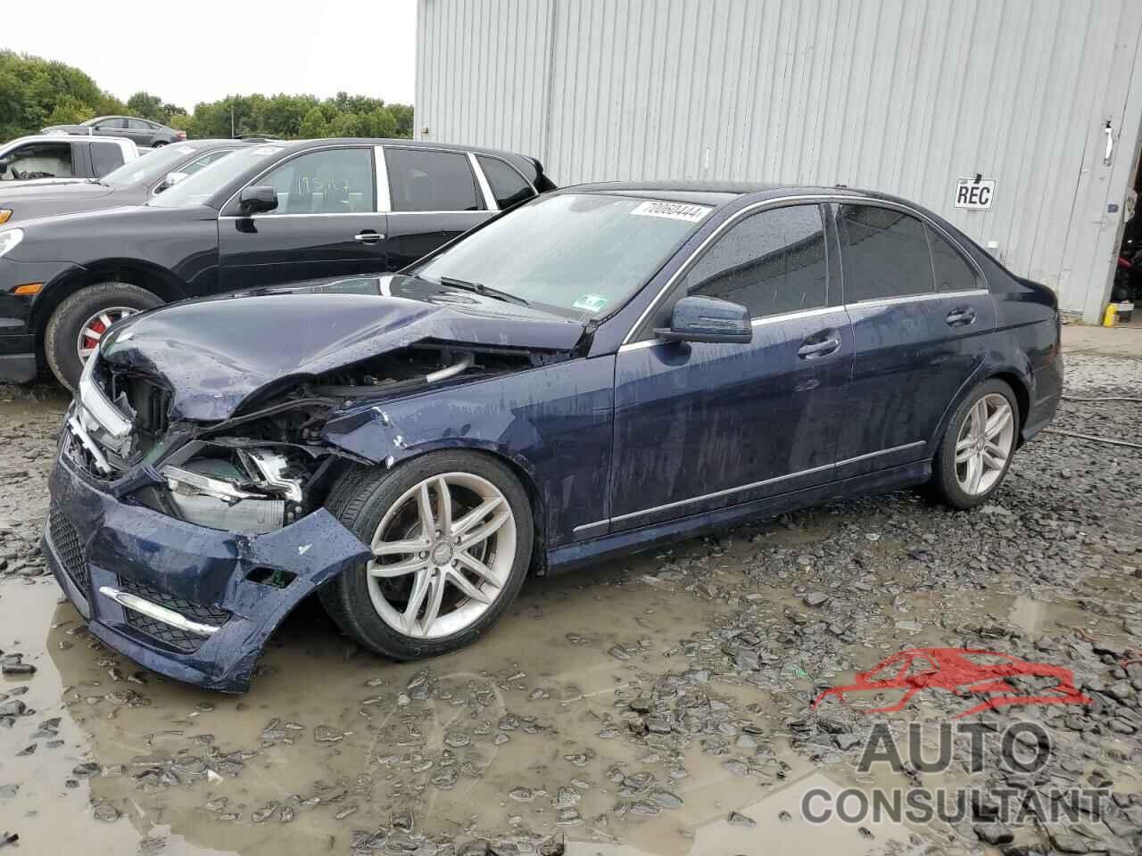 MERCEDES-BENZ C-CLASS 2012 - WDDGF8BBXCA706486