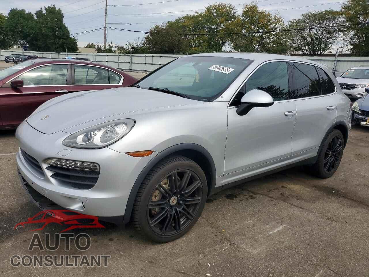PORSCHE CAYENNE 2012 - WP1AB2A25CLA45284