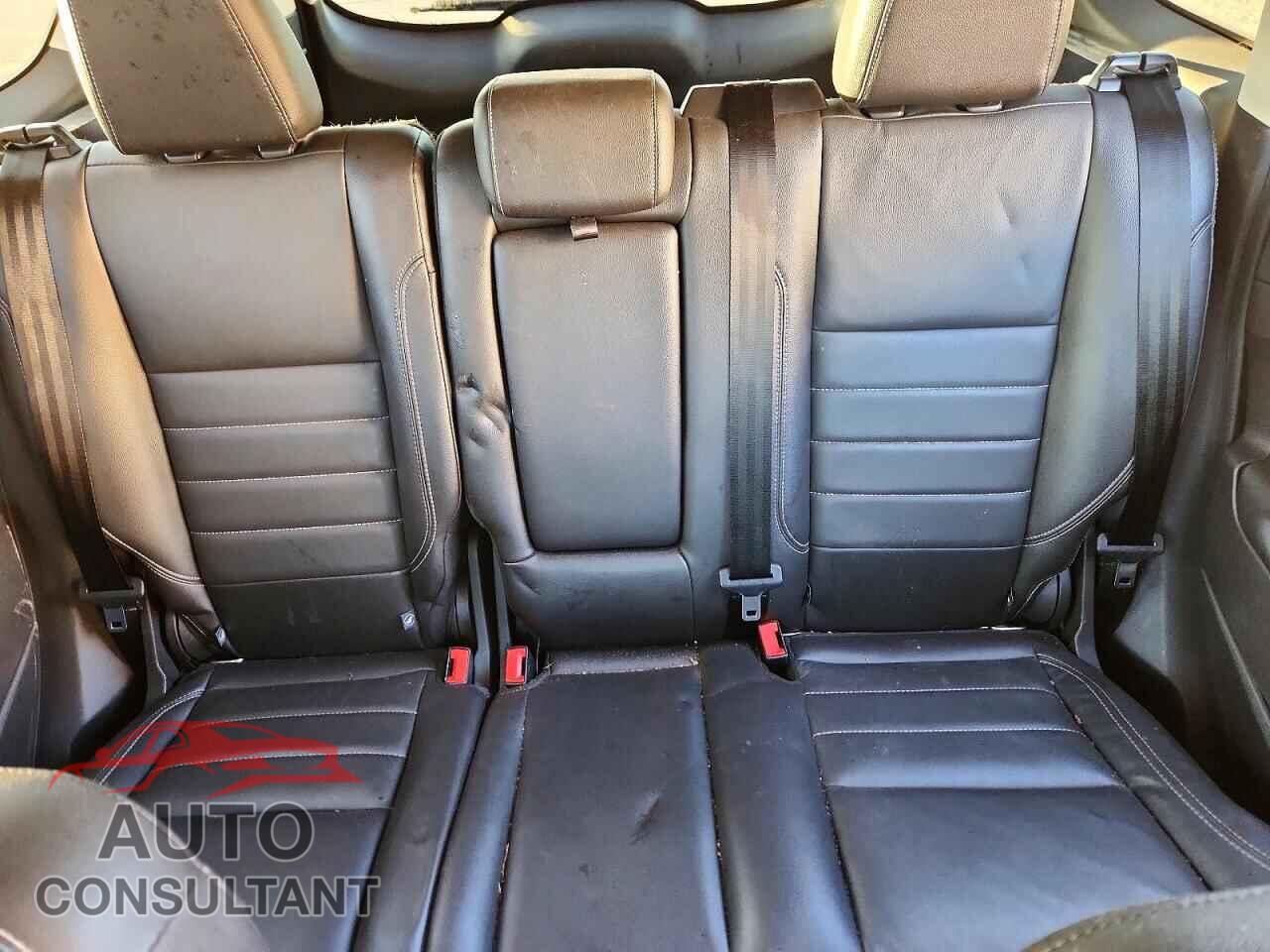 FORD ESCAPE 2016 - 1FMCU9J96GUB06308