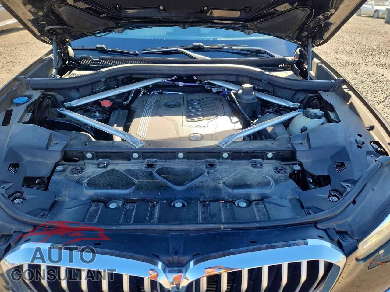 BMW X5 2021 - 5UXCR6C00M9G86013