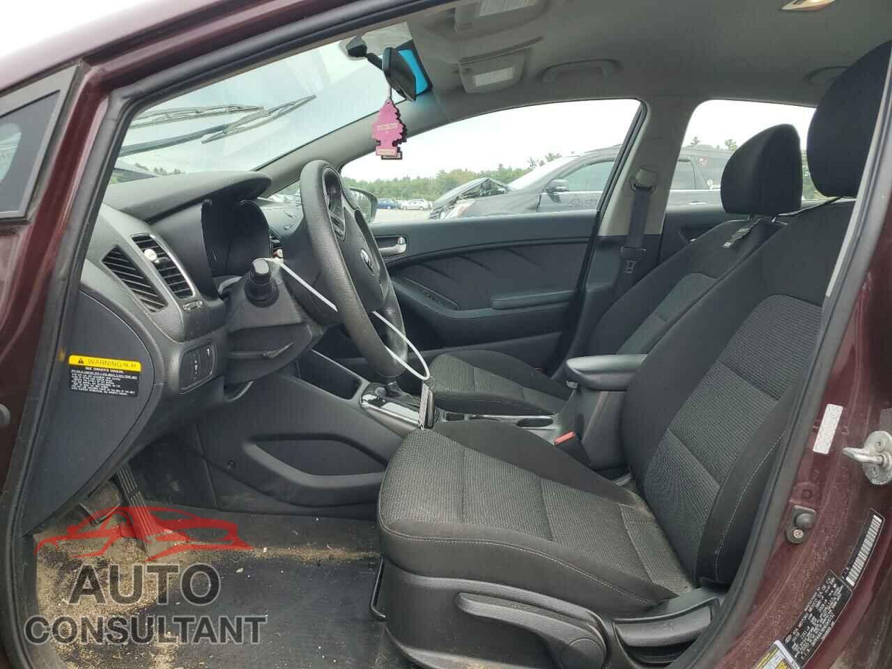 KIA FORTE 2017 - 3KPFK4A76HE068152