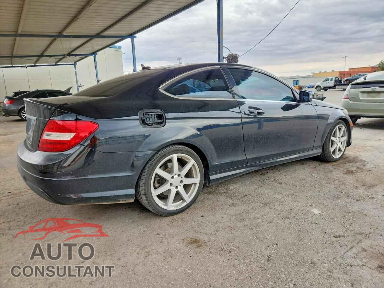 MERCEDES-BENZ C-CLASS 2013 - WDDGJ4HBXDF997848