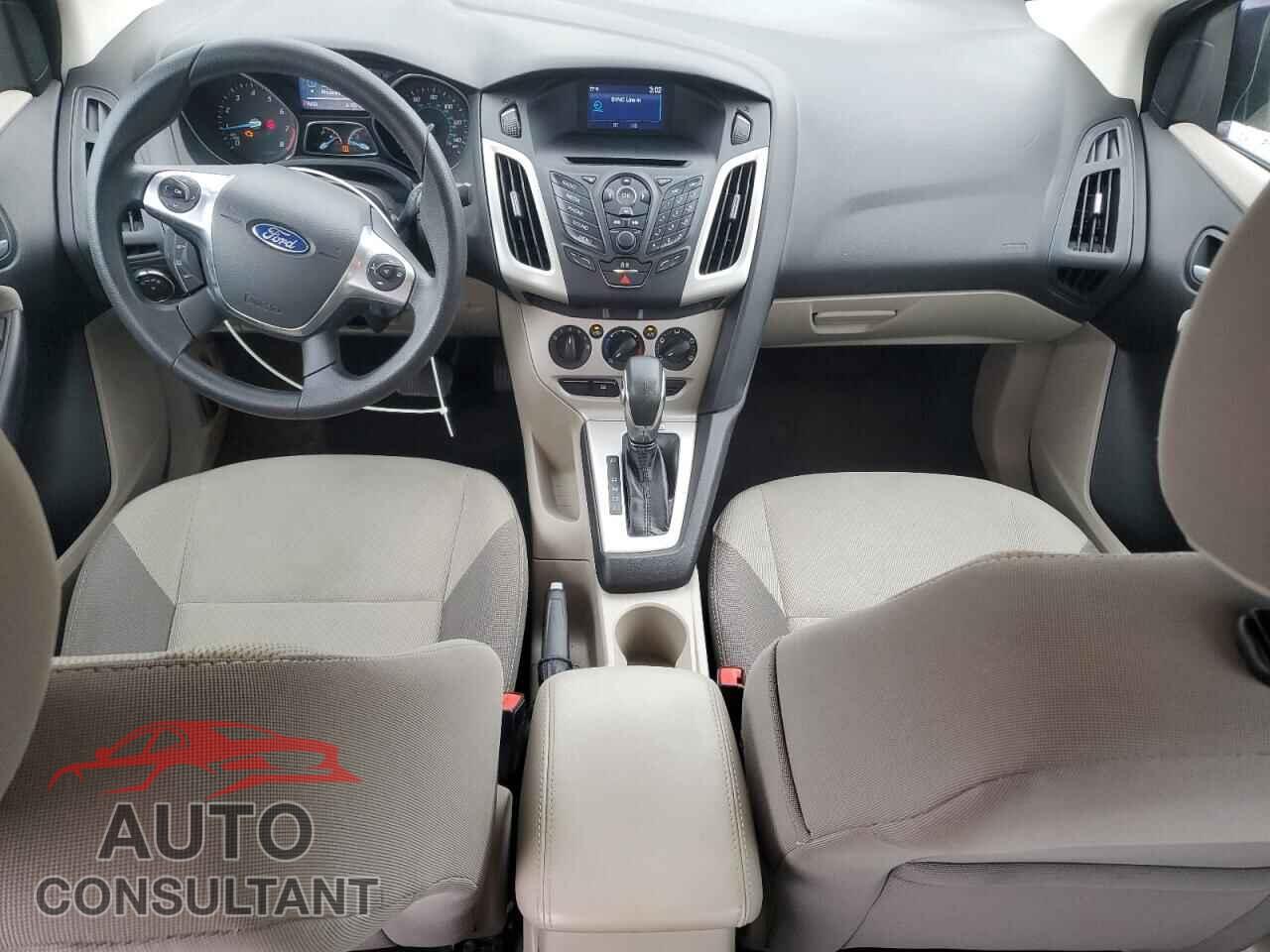 FORD FOCUS 2014 - 1FADP3F27EL388914